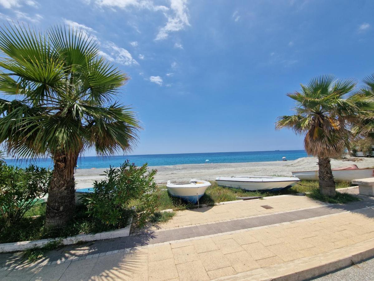 Апартаменты La Terrazza Di Elisa Marina di San Lorenzo Экстерьер фото